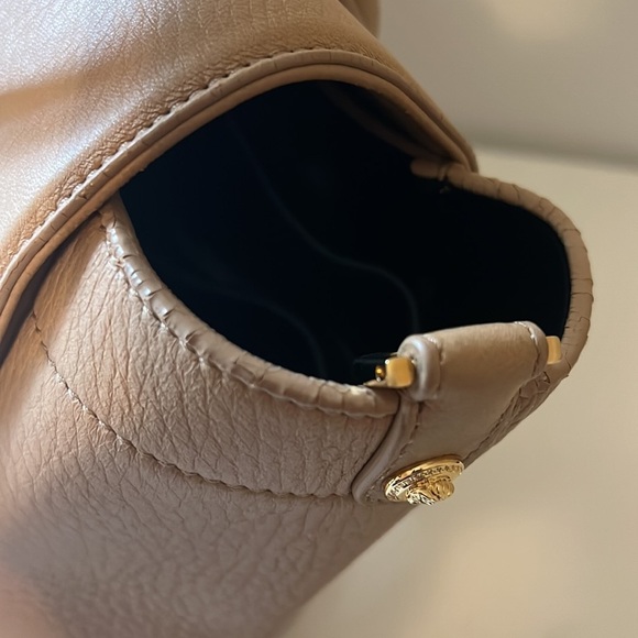 2013 Vintage Versace Large Signature Tote Nude Leather Nicole Kidman Cannes - Picture 15 of 17